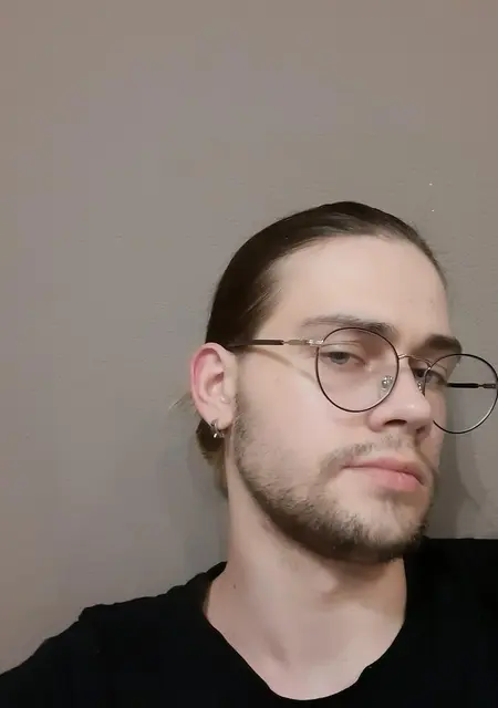 Я Дмитрий, 24, из Первоуральска, ищу знакомство для общения