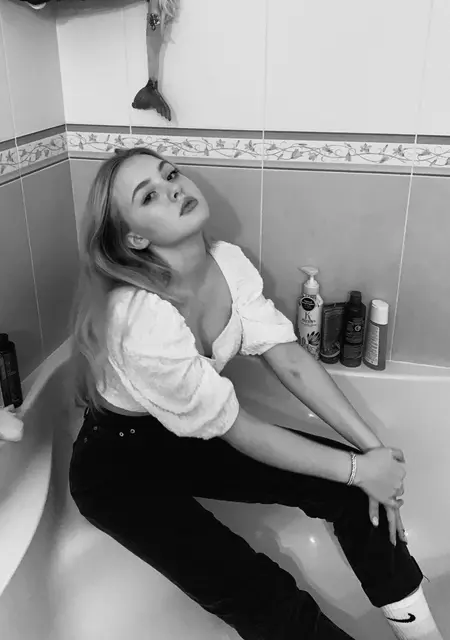 Ksenia из Одинцова, ищу на сайте знакомства без обязательств