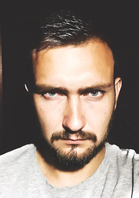 Влад из Тольятти, ищу на сайте знакомства без обязательств