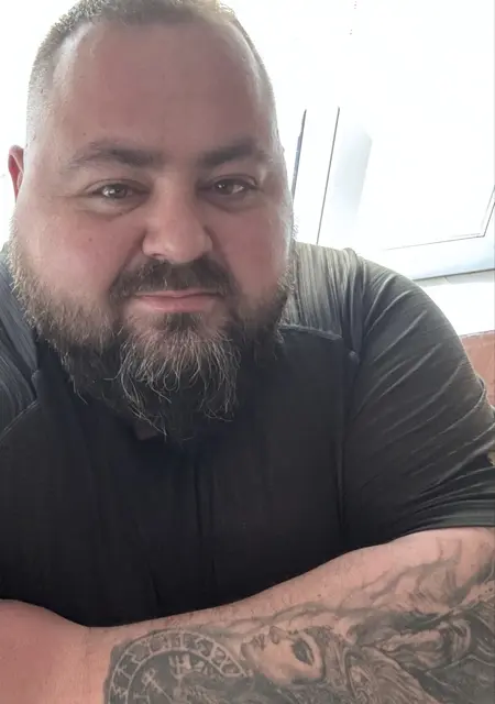 Я Николай, 33, знакомлюсь для постоянных отношений в Санкт-Петербурге