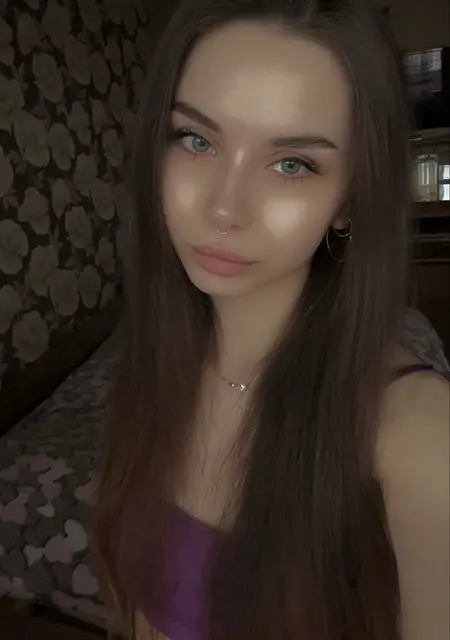 Ксения из Междуреченска, ищу на сайте приятное времяпровождение