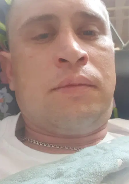 Геннадий Александр из Ставрополя, мне 40, познакомлюсь для приятного времяпровождения