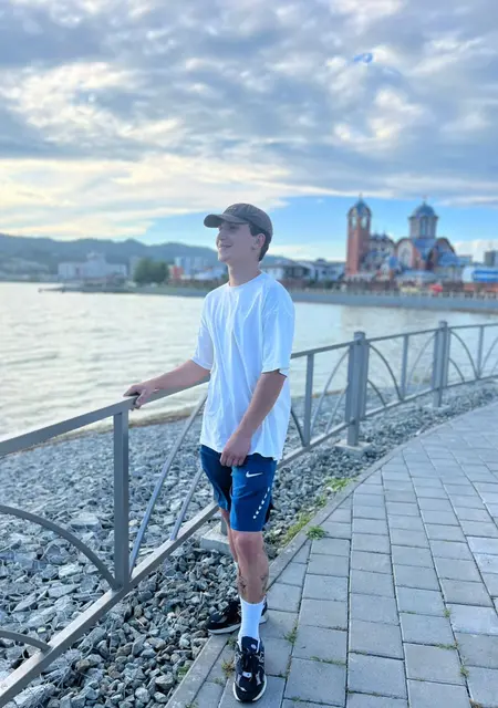 Danya из Владивостока, мне 27, познакомлюсь для открытые отношения