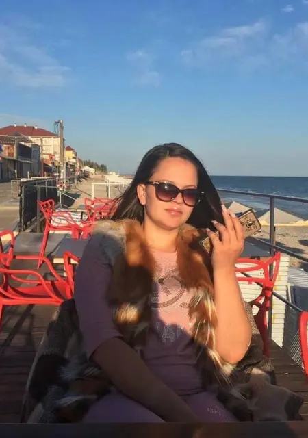 Карина из Херсона, мне 33, познакомлюсь для приятного времяпровождения