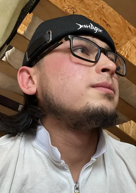 Я Гена, 23, знакомлюсь на одну ночь в Горно-Алтайске