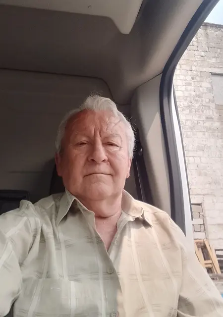 Я Сергей, 71, из Санкт-Петербурга, ищу знакомства без обязательств
