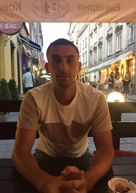 Артём з Ужгорода, мені 33 років, познайомлюсь на одну ніч