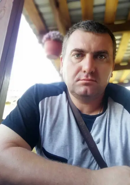 Юрий из Новомичуринска, мне 45, познакомлюсь для постоянных отношений