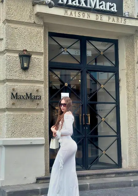 Лейсан из Москвы, мне 20, познакомлюсь для совместных путешествий