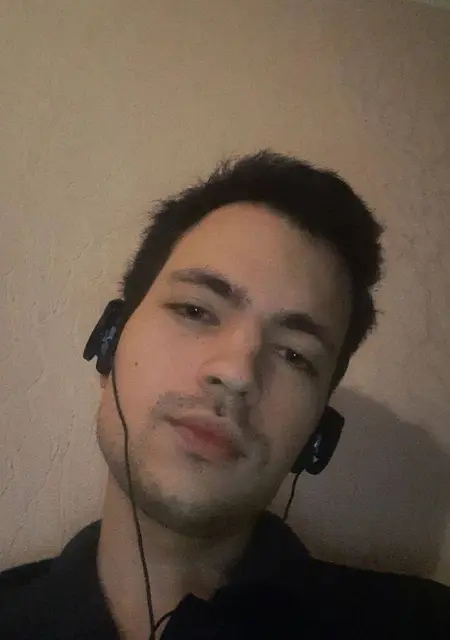 Dima из Нальчика, мне 28, познакомлюсь без обязательств