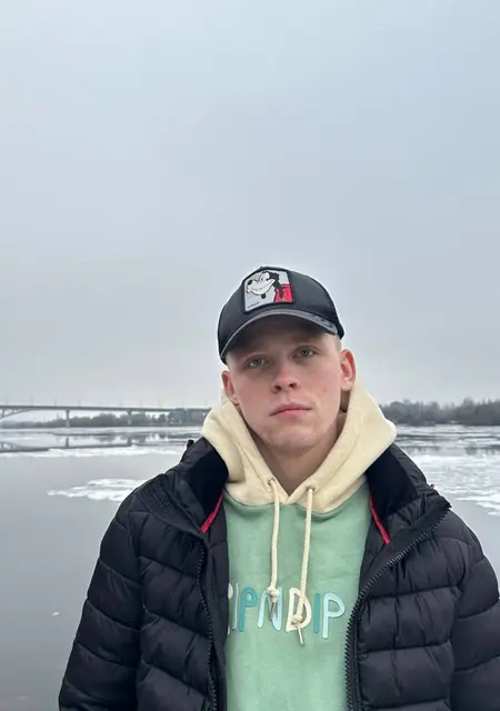Я Леонид, 24, из Костромы, ищу знакомства без обязательств