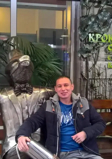 Адрей из Козьмодемьянска, ищу на сайте знакомства на одну ночь