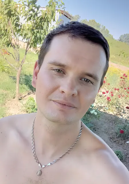 Илья из Краснодара, мне 34, познакомлюсь для общения