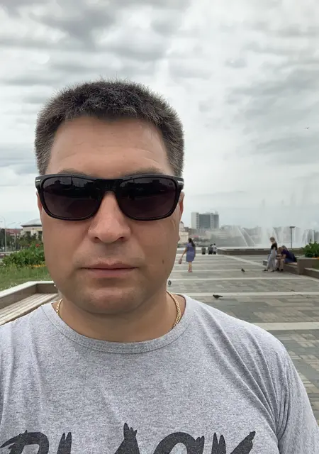 Андрей из Сыктывкара, ищу на сайте знакомства на одну ночь