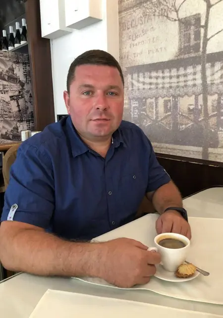 Я Сергей, 44, из Симферополя, ищу знакомство для дружбы