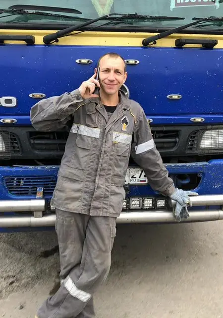 Сашка из Комсомольска-на-Амуре, мне 41, познакомлюсь для вирта