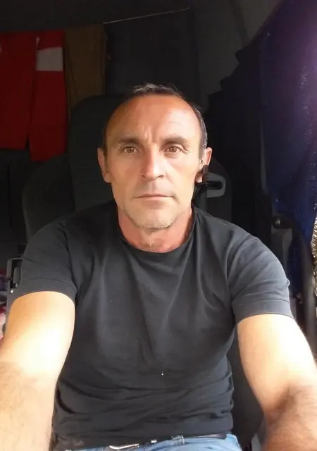 Я Миша, 54, из Минеральных Вод, ищу знакомства на одну ночь