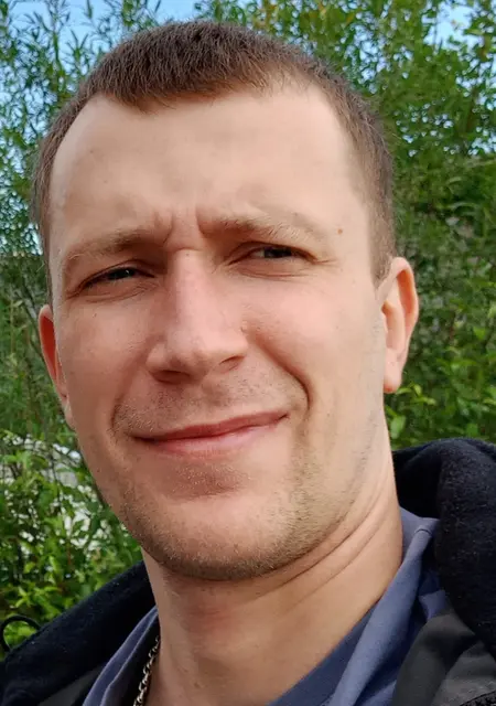 Я Артём, 34, из Владивостока, ищу знакомства без обязательств