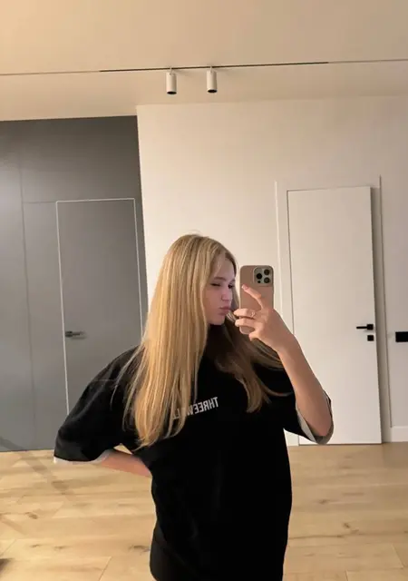 Дарья из Москвы, мне 19, познакомлюсь для вирта