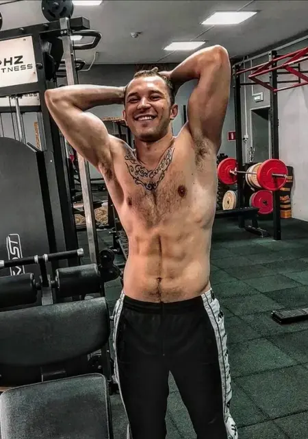 Николай из Томска, мне 28, познакомлюсь без обязательств