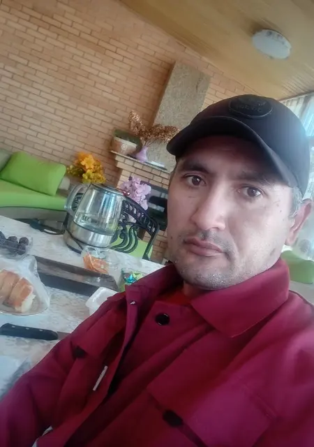 Я Aziz, 41, из Хабаровска, ищу знакомства на одну ночь