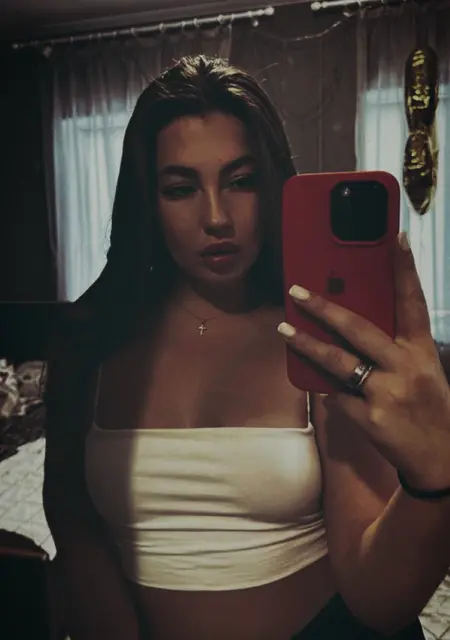 Кира из Уфы, мне 20, познакомлюсь для общения