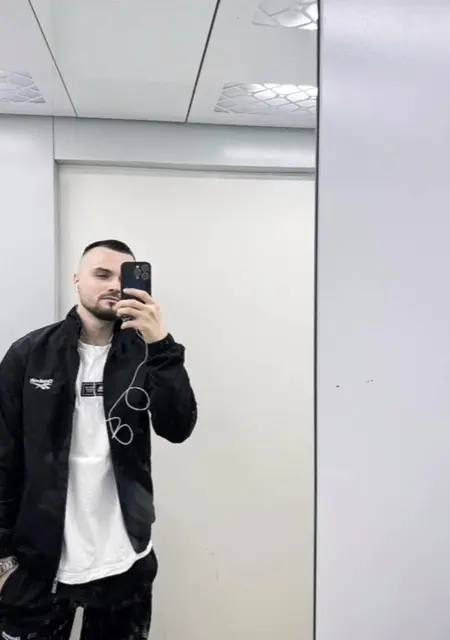Ivan из Санкт-Петербурга, ищу на сайте знакомства без обязательств