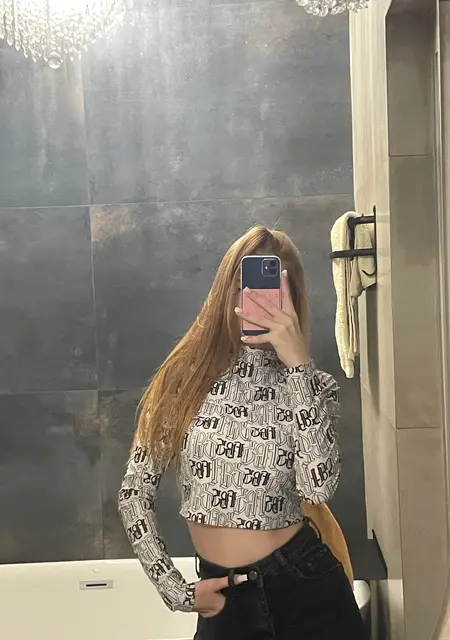 Софья из Новороссийска, мне 19, познакомлюсь для общения