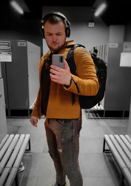 Я Владислав, 27, знакомлюсь на одну ночь в Полтаве