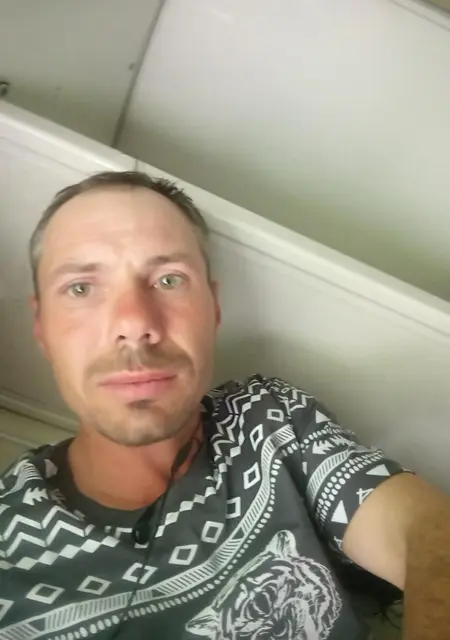 Владимир из Бузулука, ищу на сайте знакомства без обязательств