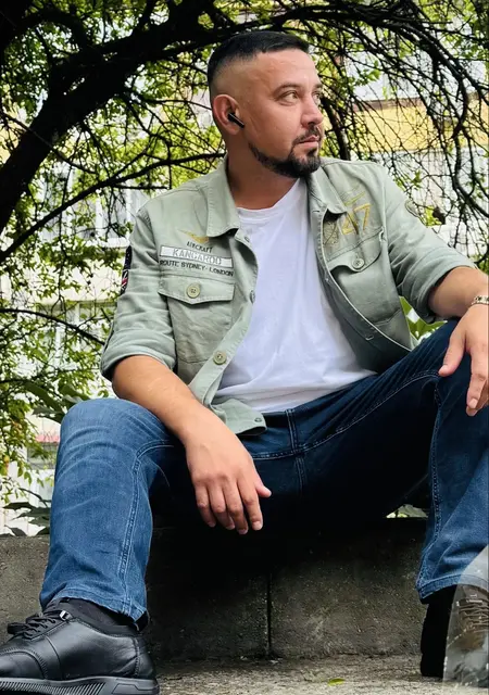 Я Виталий, 38, знакомлюсь для дружбы в Сочи