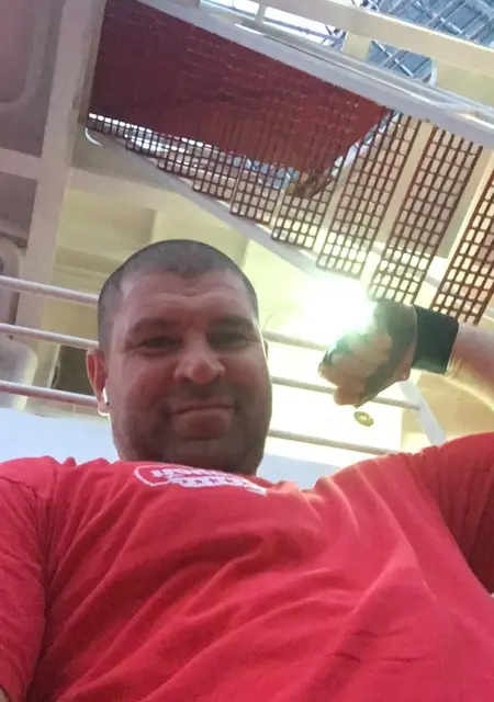 Георг из Севастополя, мне 39, познакомлюсь для приятного времяпровождения