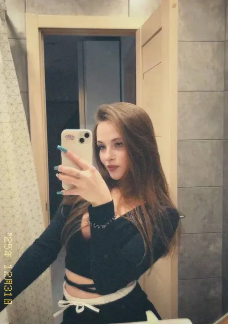 Dasha из Иванова, мне 19, познакомлюсь на одну ночь