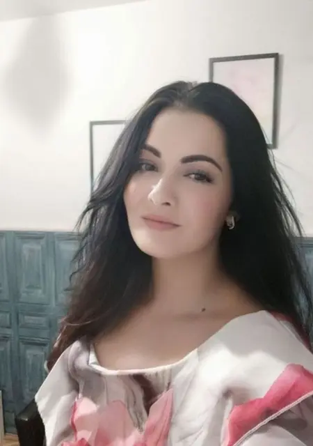 Zina из Варшавы, мне 32, познакомлюсь