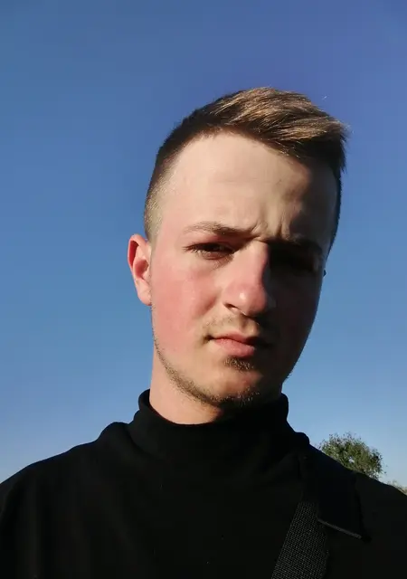 Никита из Воронежа, ищу на сайте знакомства на одну ночь