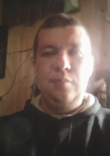 Я Алексей, 45, из Сосновоборска, ищу знакомство для постоянных отношений