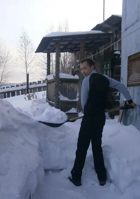 Я Валера, 36, из Златоуста, ищу знакомства без обязательств