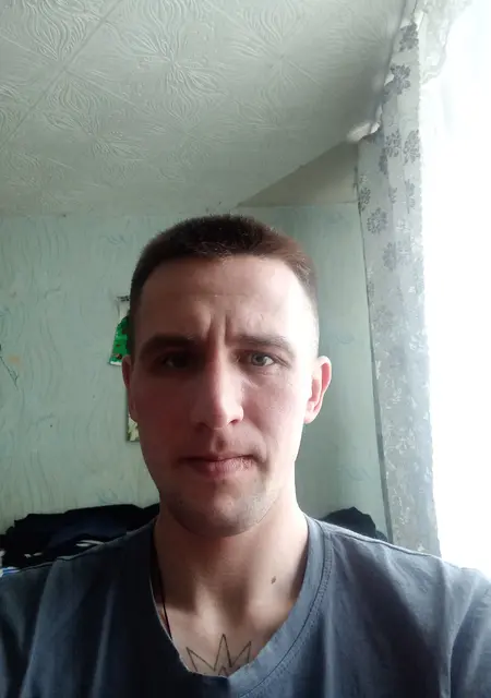 Я Илья, 29, из Усть-Илимска, ищу знакомства на одну ночь