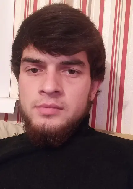 Миша из Людинова, мне 22, познакомлюсь для приятного времяпровождения