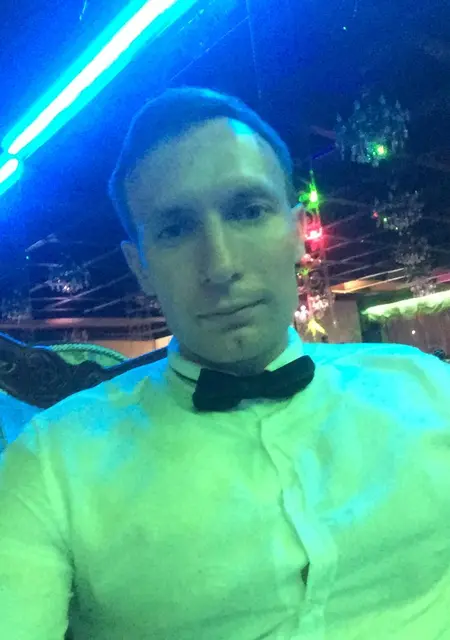 Я Максим, 31, из Лабинска, ищу знакомства без обязательств