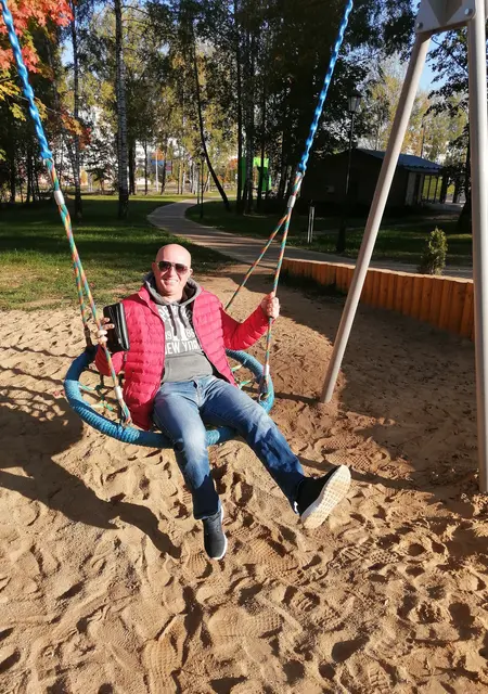 Сергей из Смоленска, мне 49, познакомлюсь для приятного времяпровождения