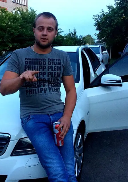 Тима из Тучкова, мне 34, познакомлюсь на одну ночь