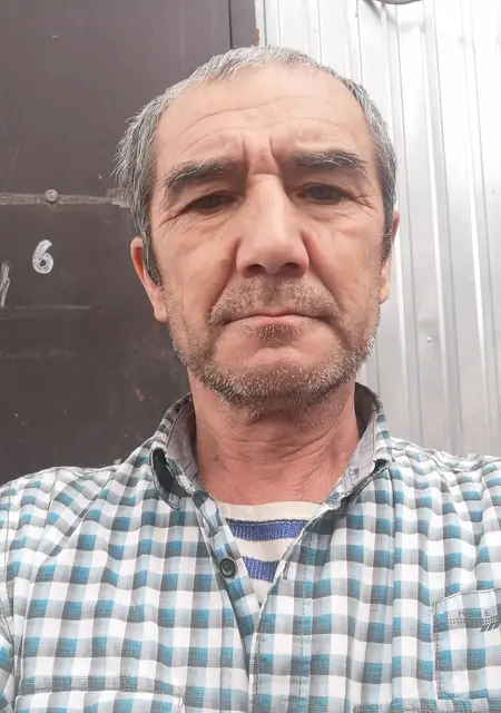 Я Икром, 60, знакомлюсь для приятного времяпровождения в Ульяновске