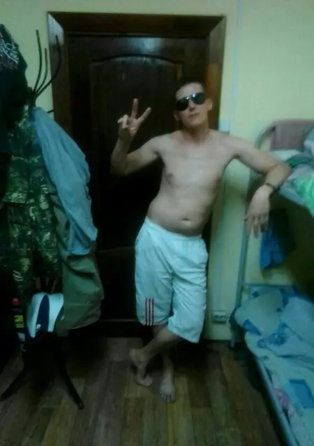 Я Дмитрий, 45, из Красногорска, ищу знакомства без обязательств