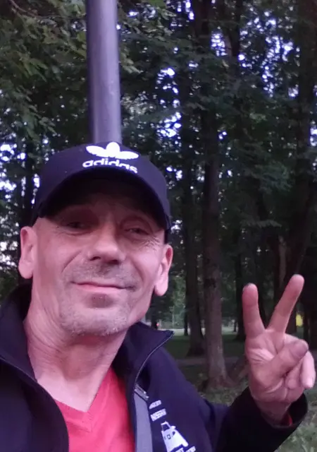 Олег из именей Морозова, мне 53, познакомлюсь без обязательств