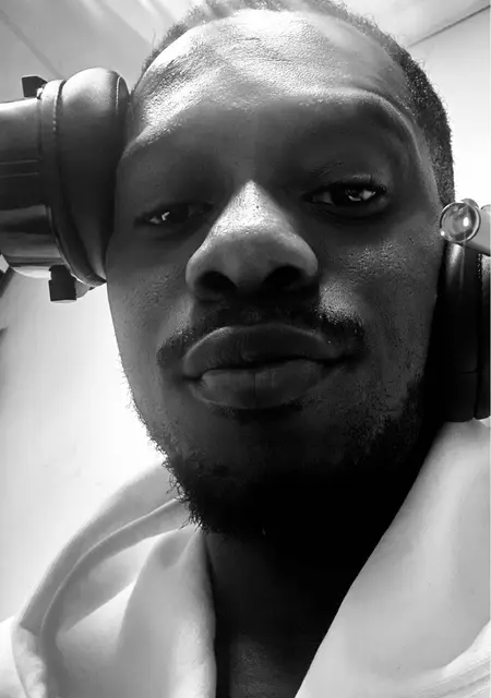 Я Cédric, 35, знакомлюсь на одну ночь в Ельце