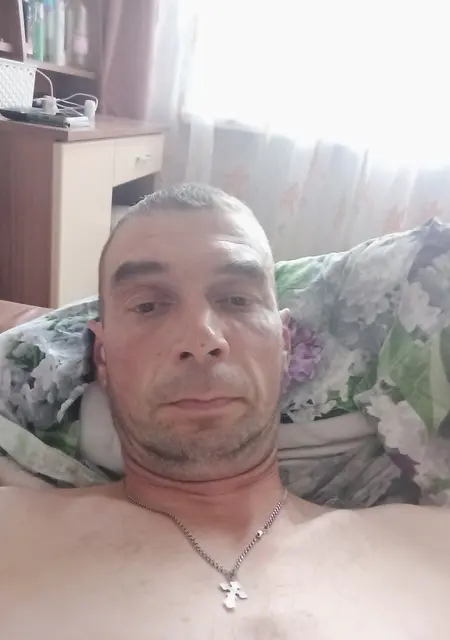 Илья из Северодвинска, мне 43, познакомлюсь на одну ночь