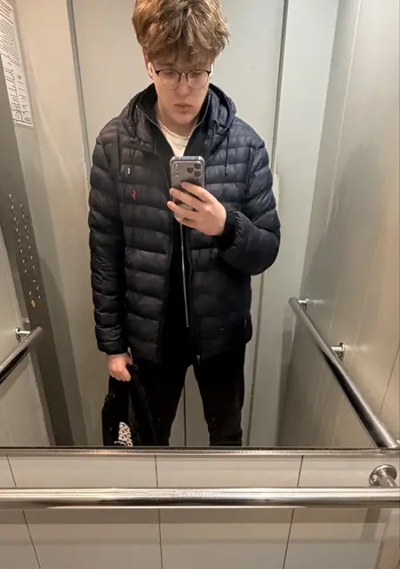 Я Егор, 19, знакомлюсь на одну ночь в Рязани