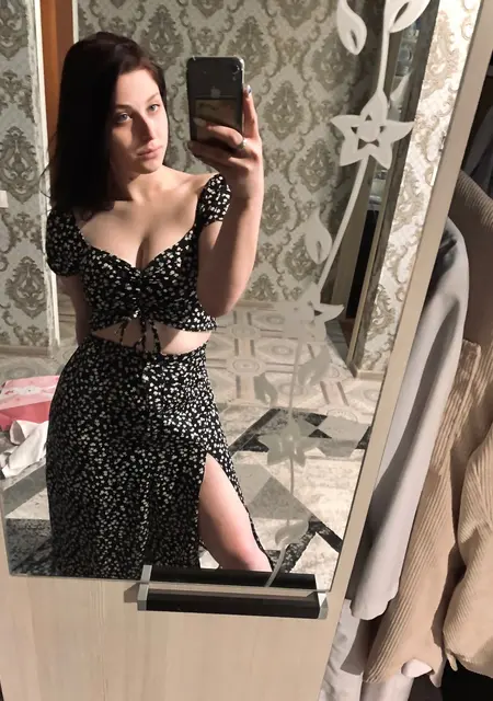 Юлия из Воронежа, ищу на сайте открытые отношения