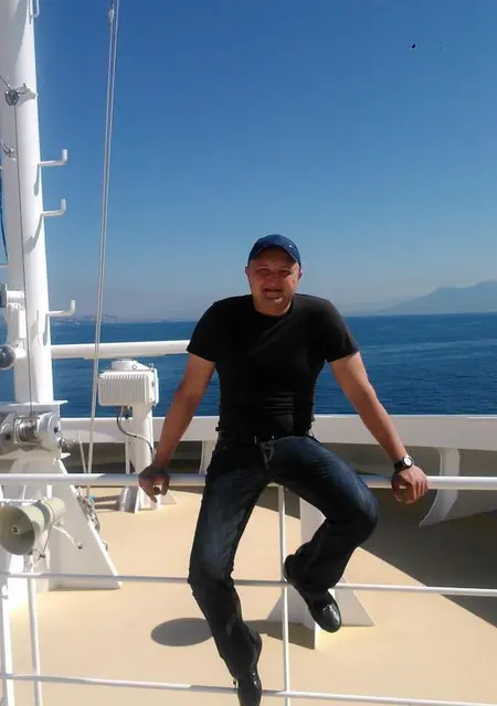 Я Виталий, 37, знакомлюсь для дружбы в Лабинске